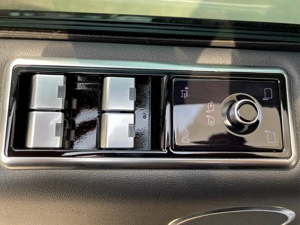 Land Rover Sport 2018 — фото 10