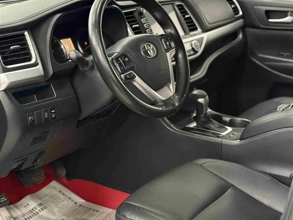 Toyota Highlander 2016