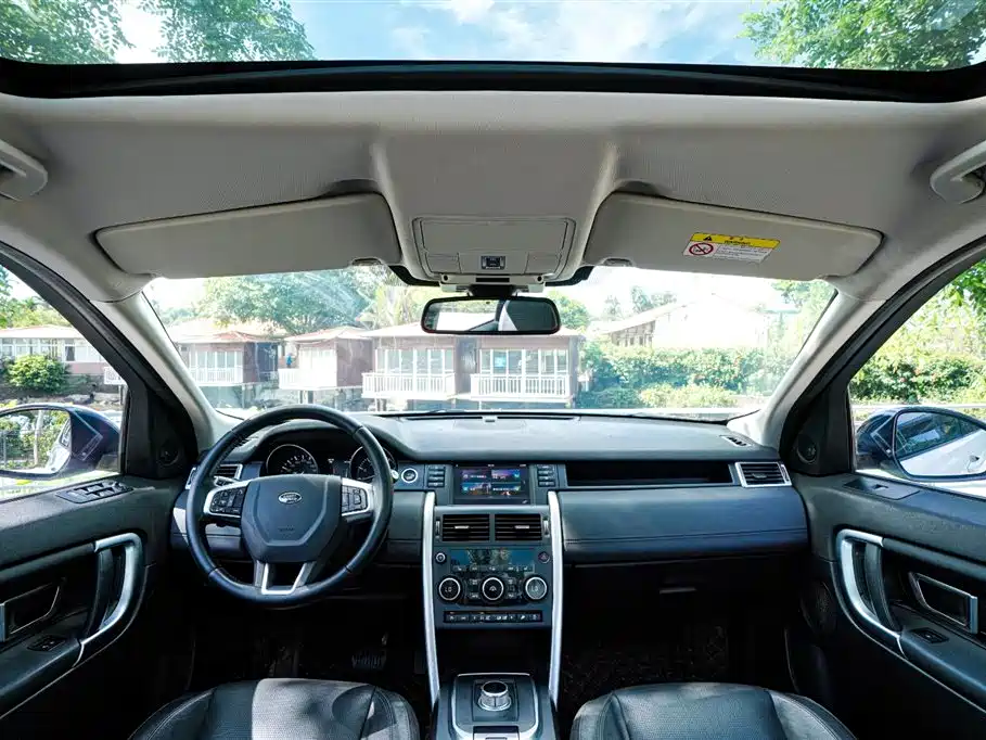 Land Rover Discovery Sport 2016 — фото 9