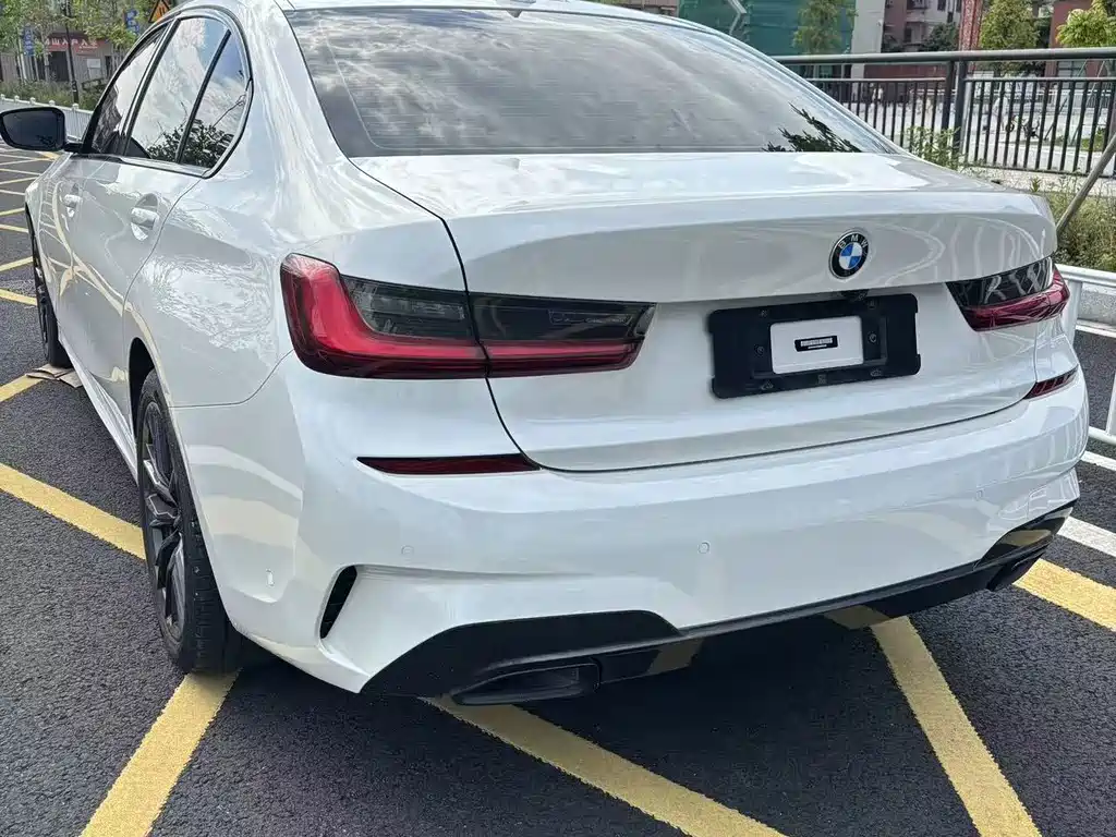 BMW 3 Series 2022