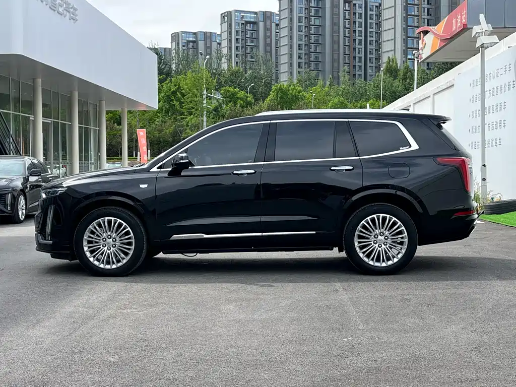 Cadillac XT6 2024 — фото 3