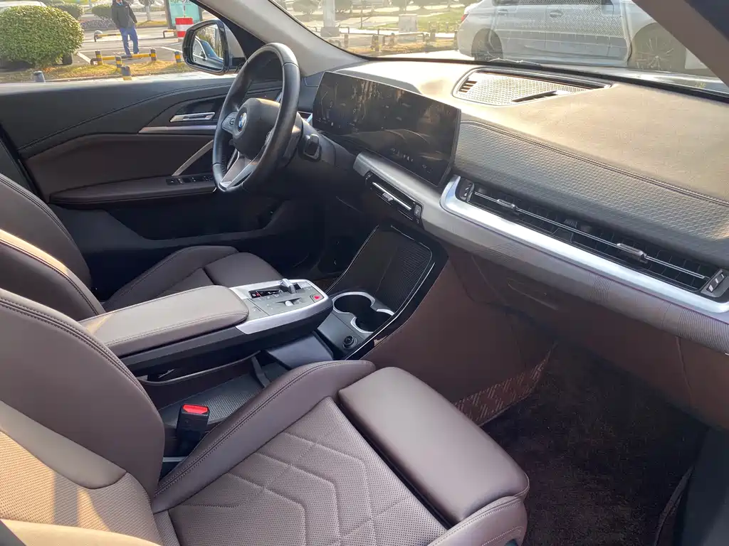 BMW X2 2025 — фото 19