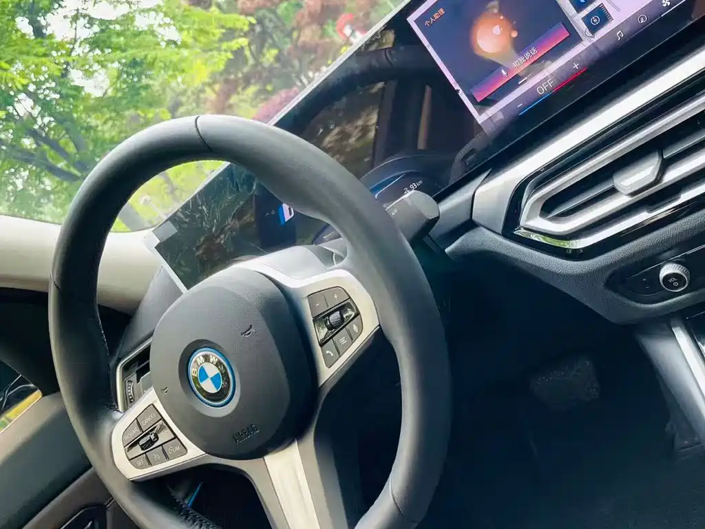 BMW i3 2024 — фото 9