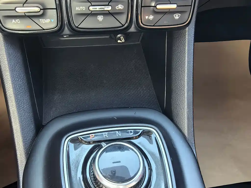 Aion Trumpchi GE3 2020 — фото 13