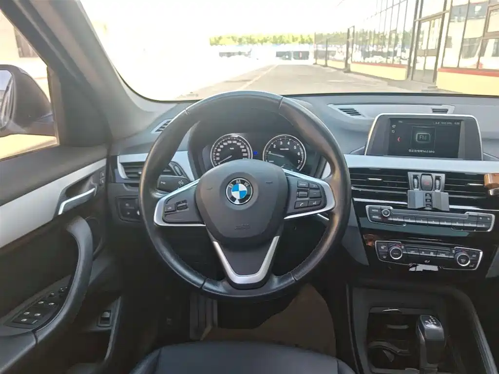 BMW X1 2019 — фото 11