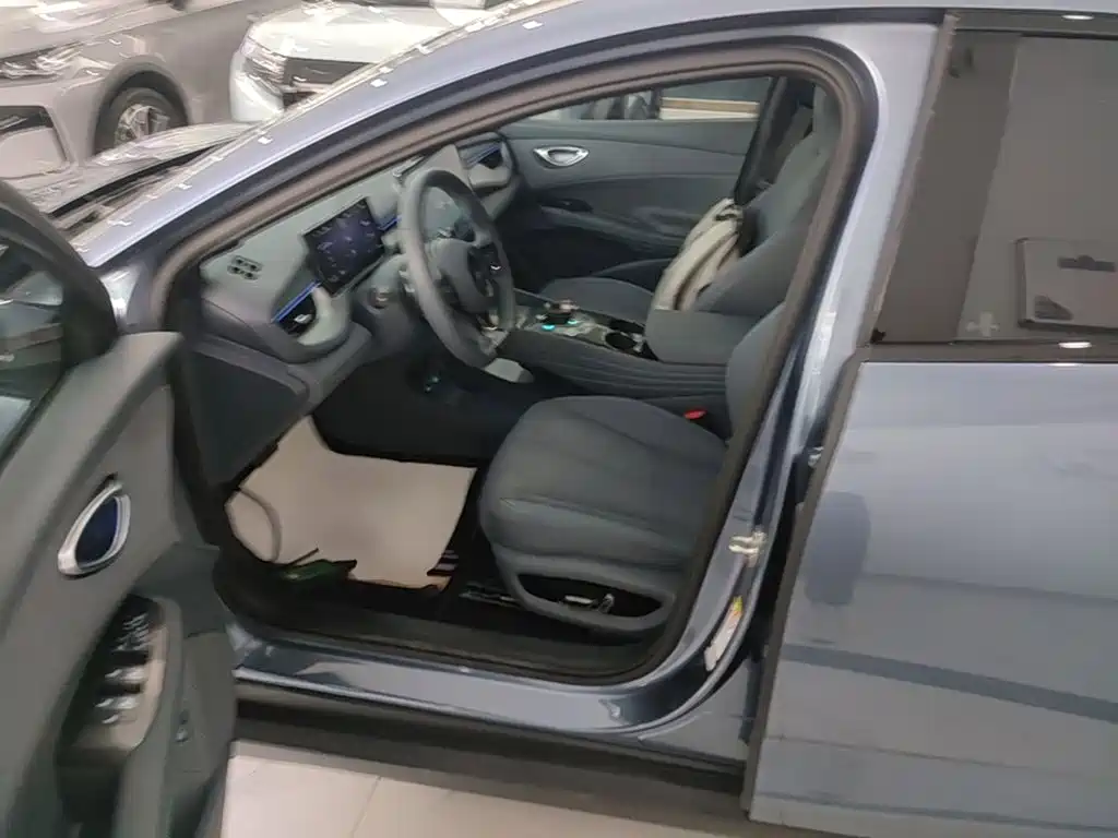 BYD Seal 06GT 2025 — фото 15