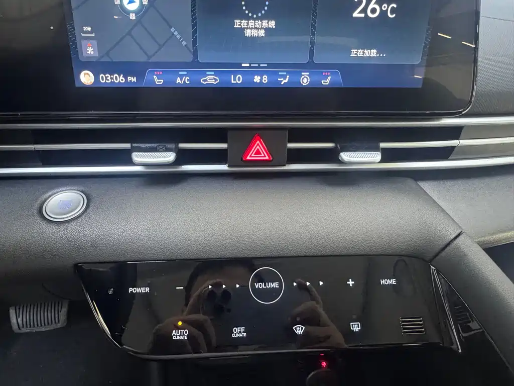 Hyundai Elantra 2022 — фото 17