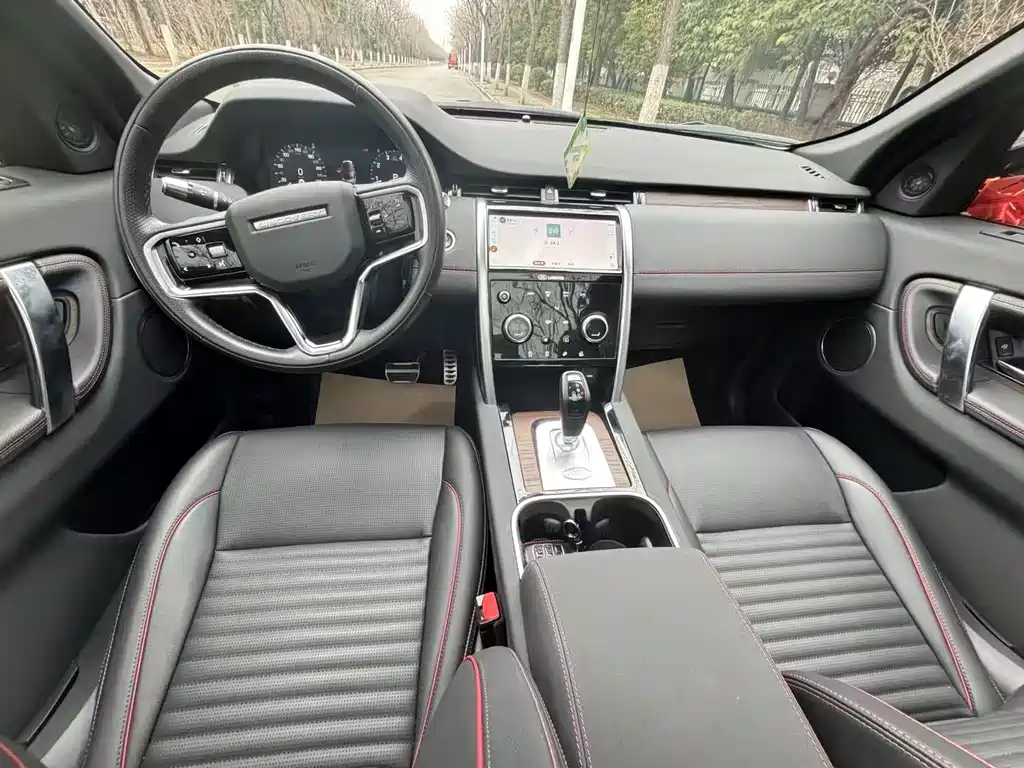 Land Rover Discovery Sport 2023 — фото 9