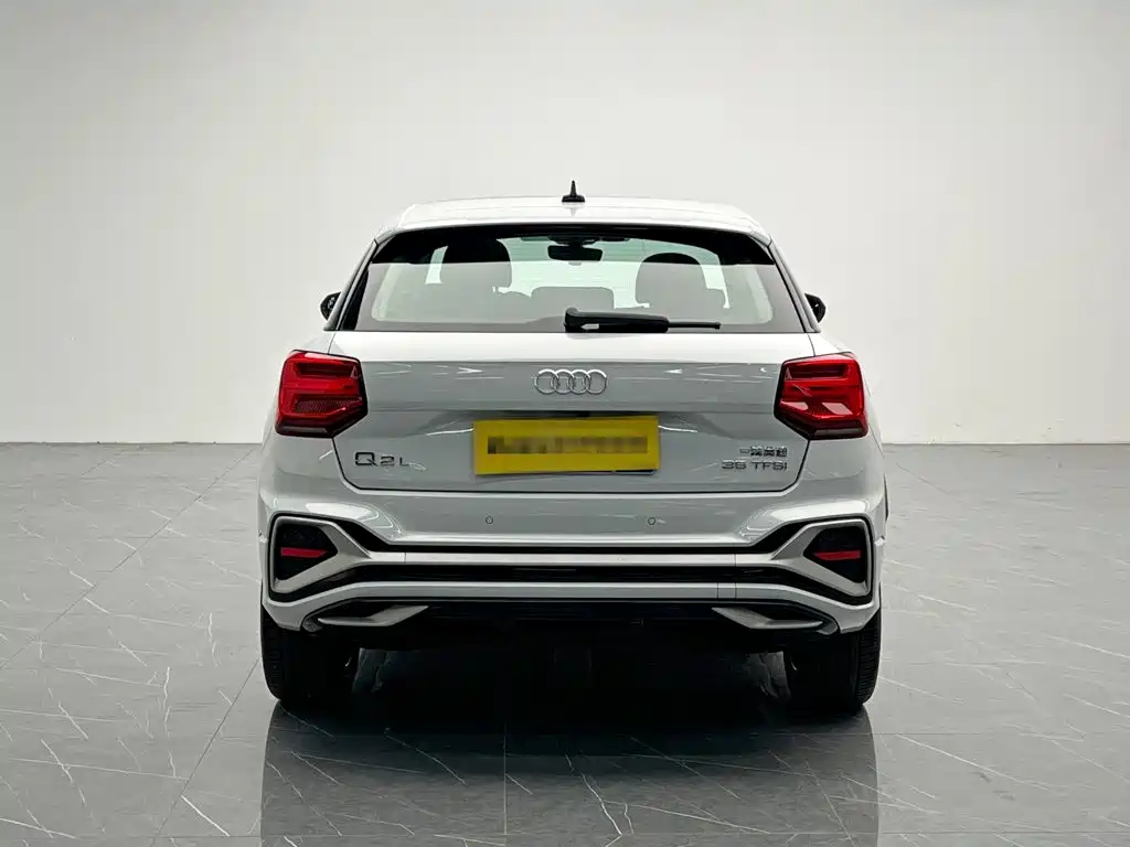 Audi Q2L 2022