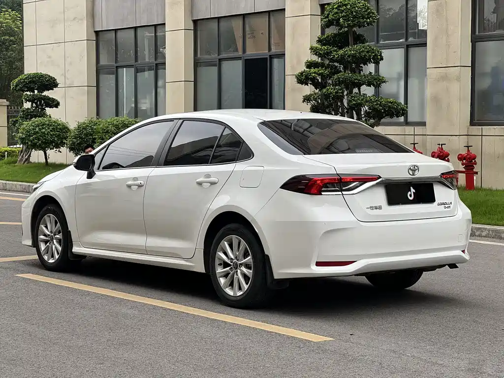 Toyota Corolla 2024 — фото 19