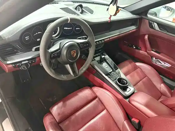 Porsche 911 2021