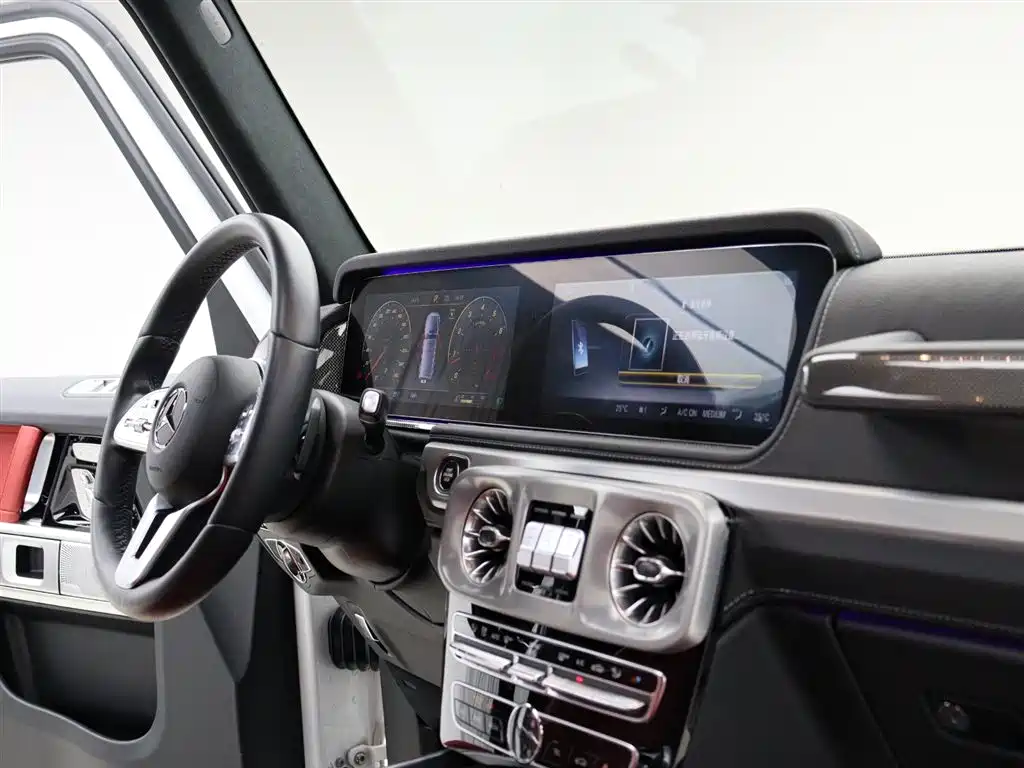 Mercedes-Benz G-Class 2022 — фото 12