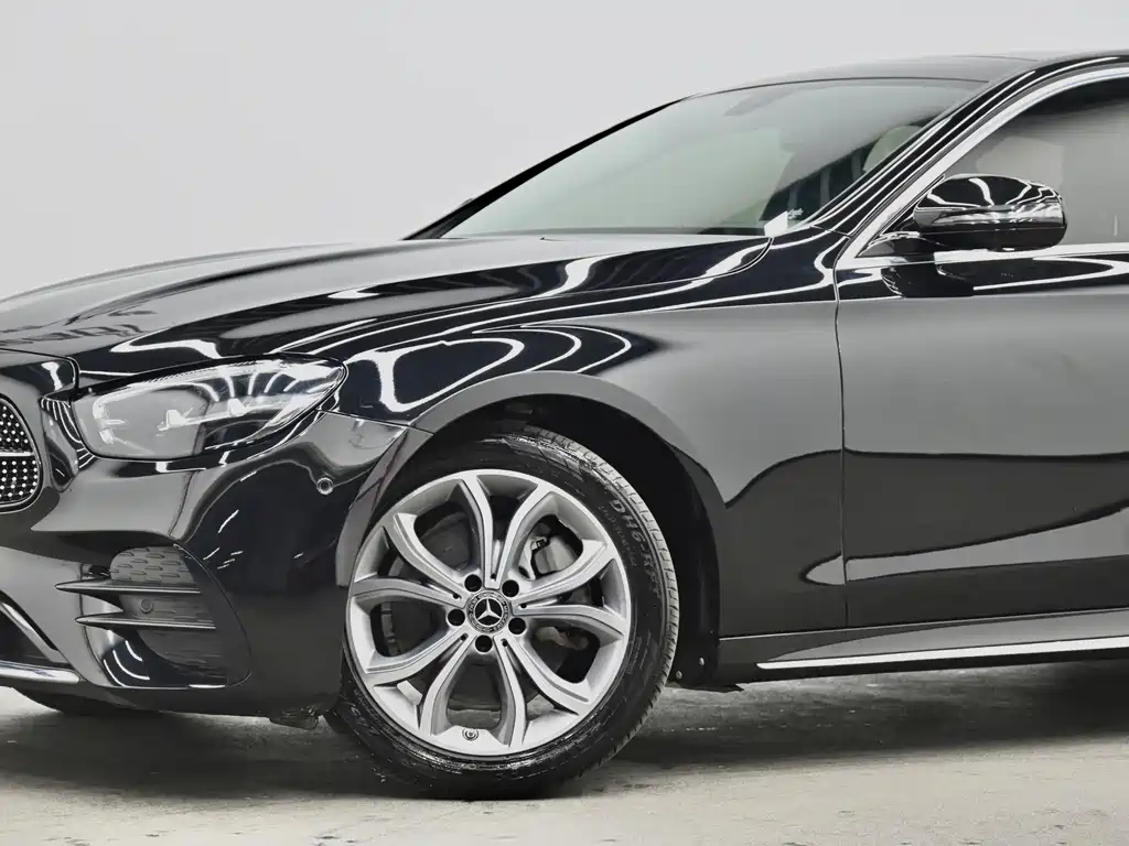 Mercedes-Benz E-Class 2021 — фото 28