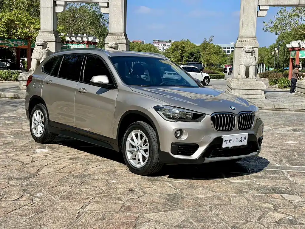 BMW X1 2019 — фото 3