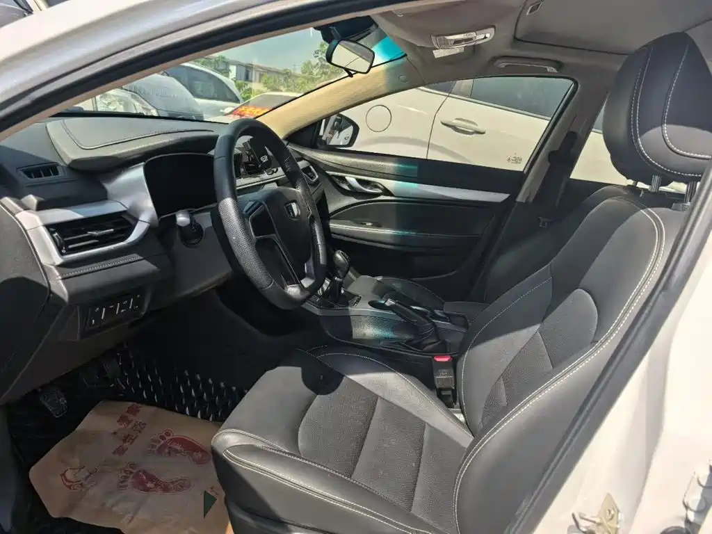 Geely Emgrand 2018
