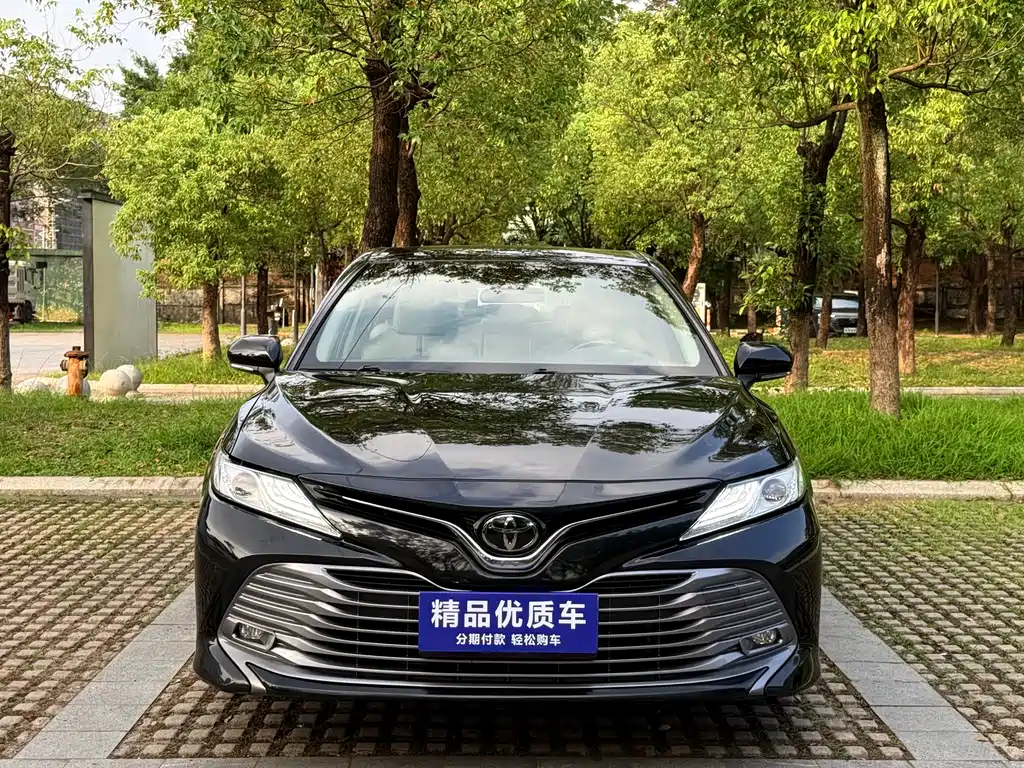 Toyota Camry 2020 — фото 2