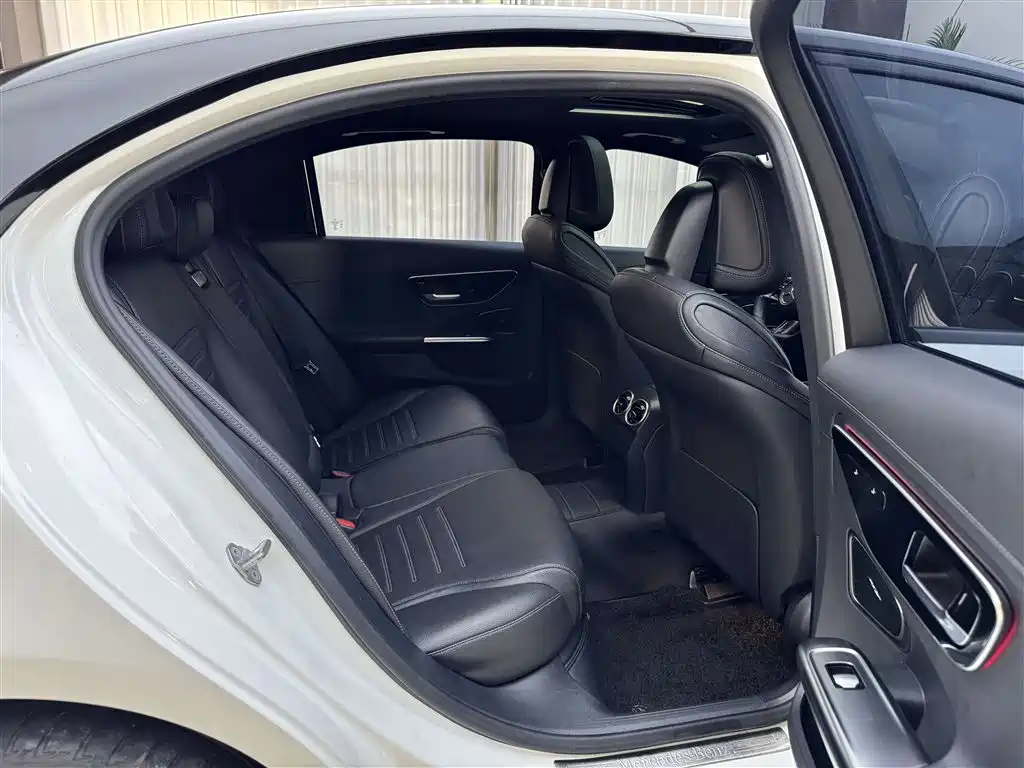 Mercedes-Benz C-Class 2022 — фото 12