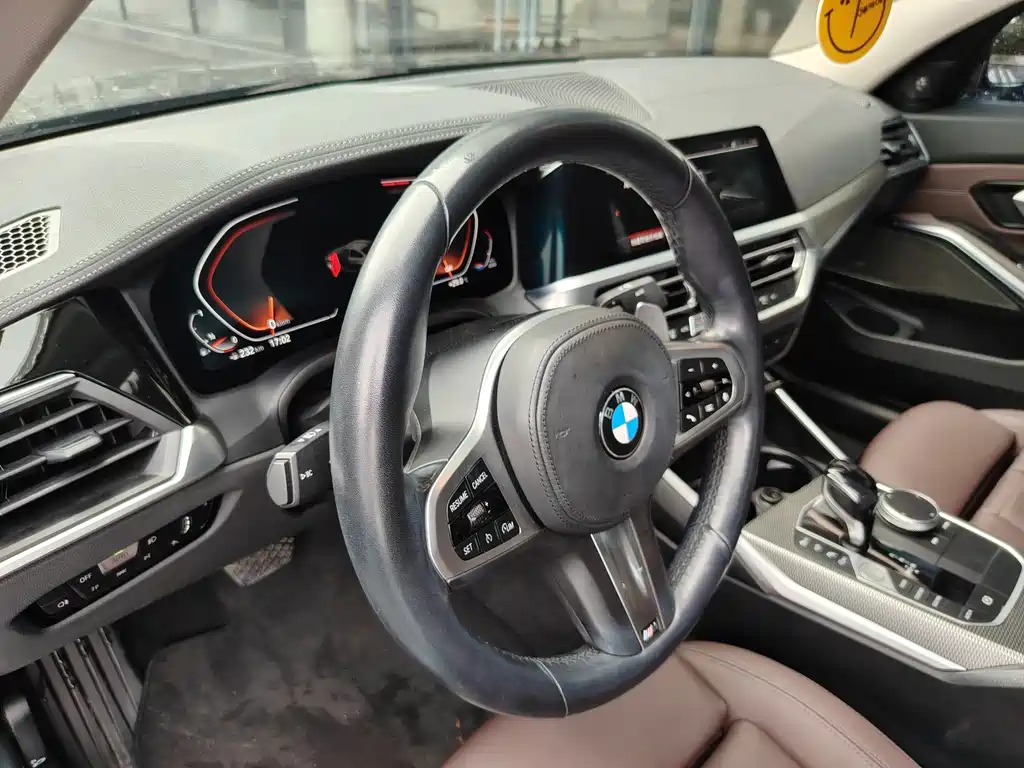 BMW 3 Series 2021 — фото 10