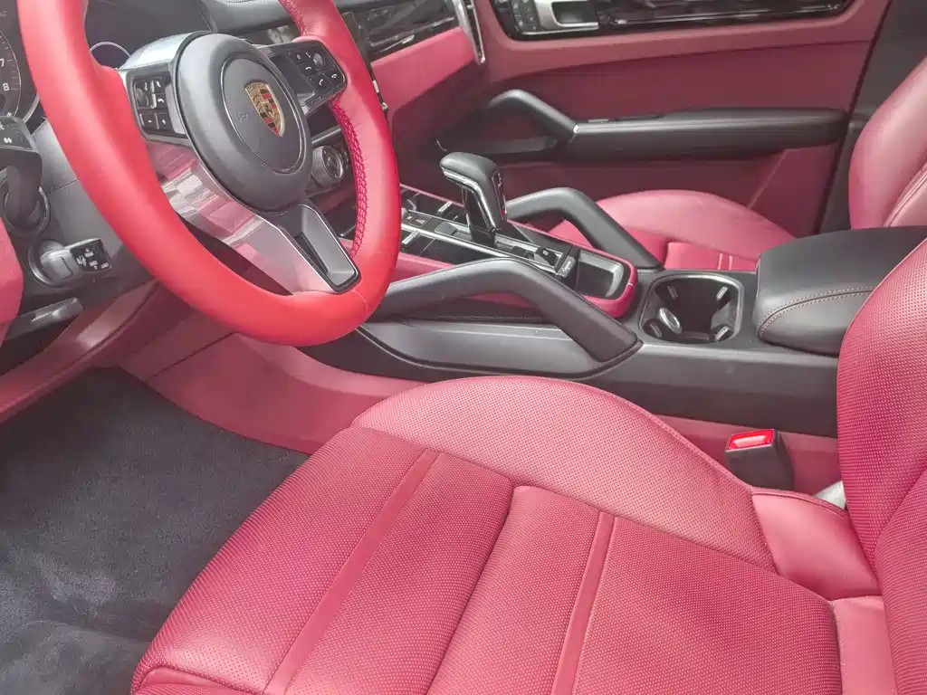 Porsche Cayenne Hybrid 2023