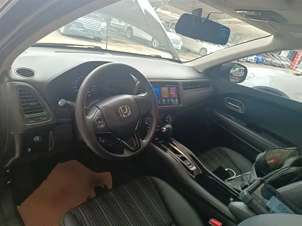 Honda Vezel 2017 — фото 10