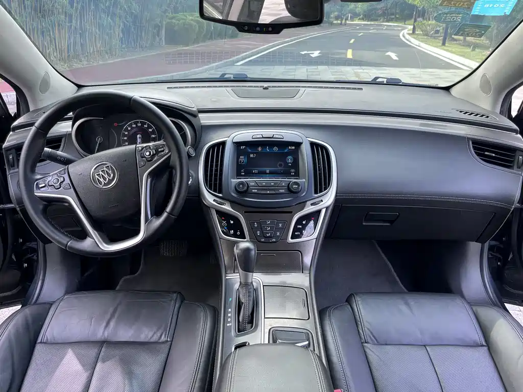 Buick LaCrosse 2013 — фото 10