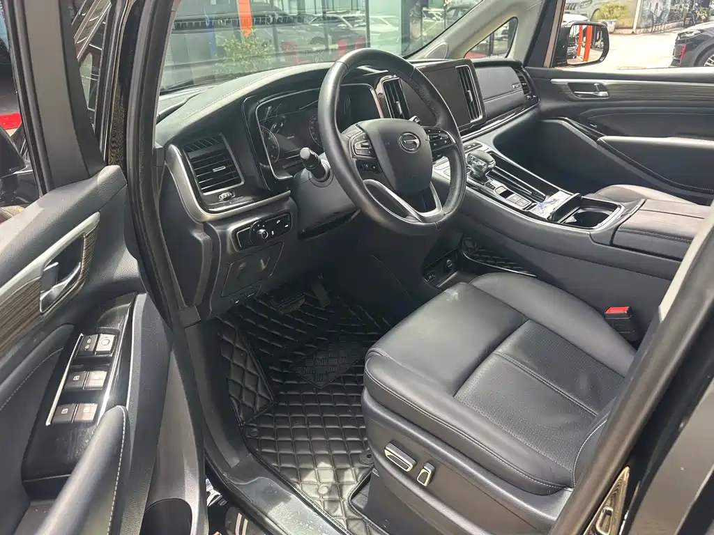 GAC Trumpchi M8 2023 — фото 4