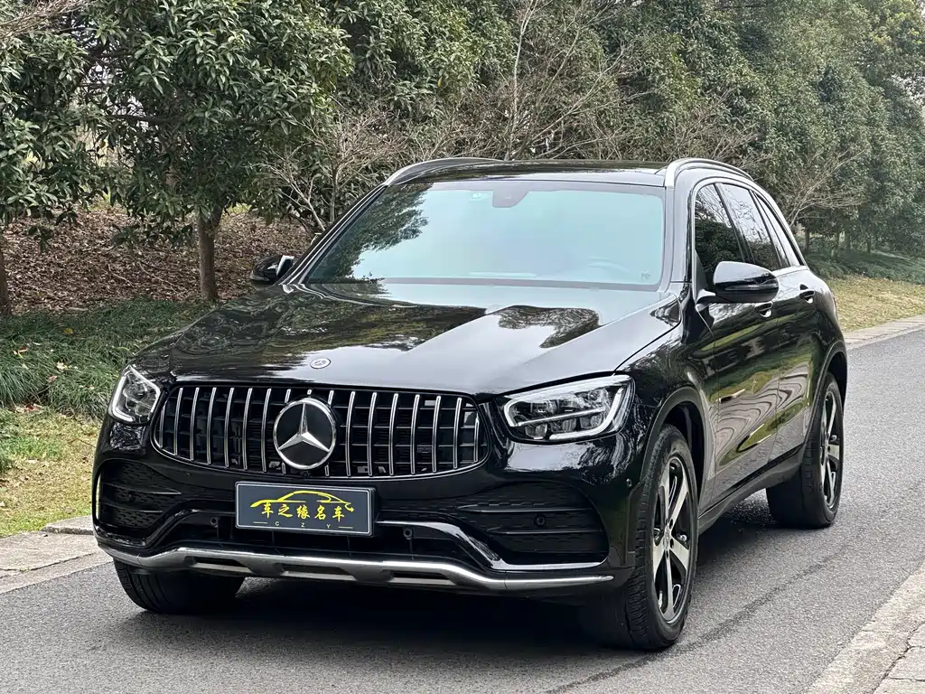 Mercedes-Benz GLC 2022 — фото 1