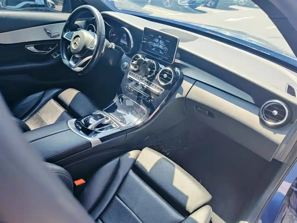 Mercedes-Benz C-Class 2016 — фото 21