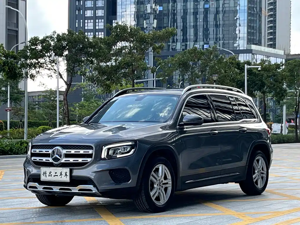 Mercedes-Benz GLB 2023