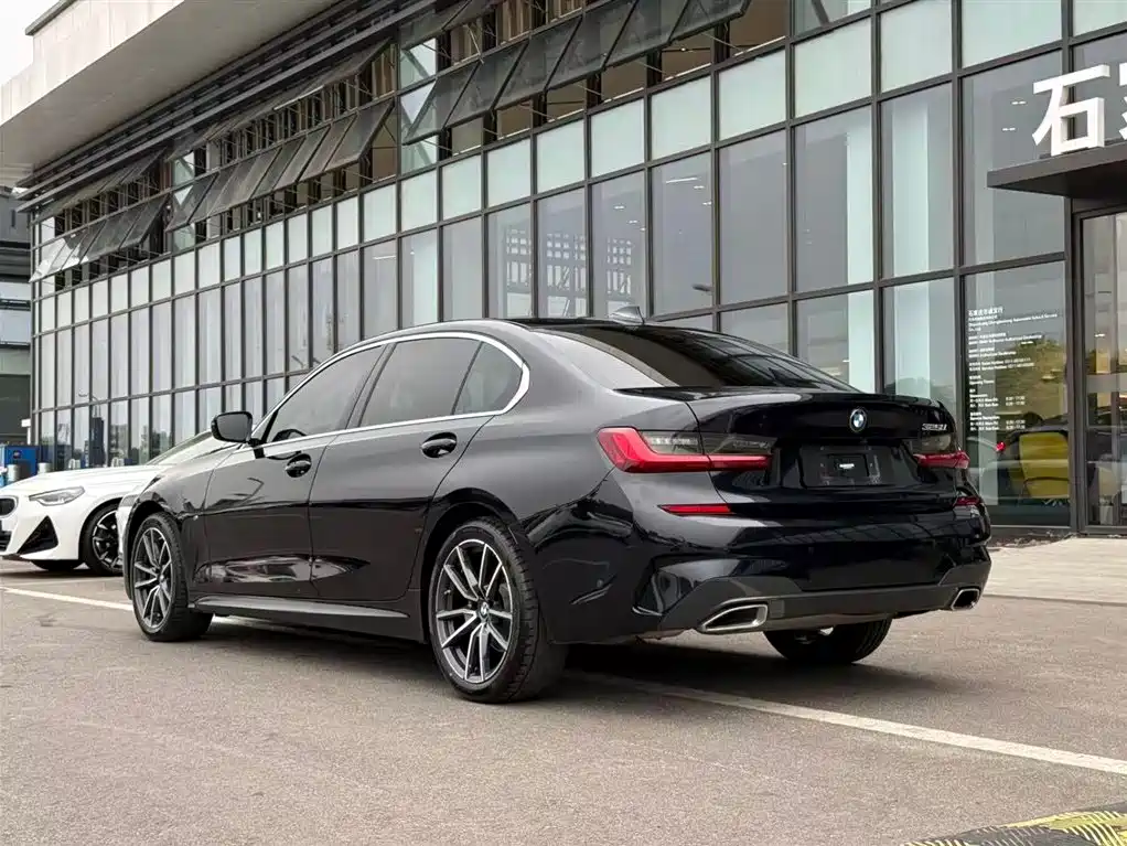 BMW 3 Series 2022 — фото 13