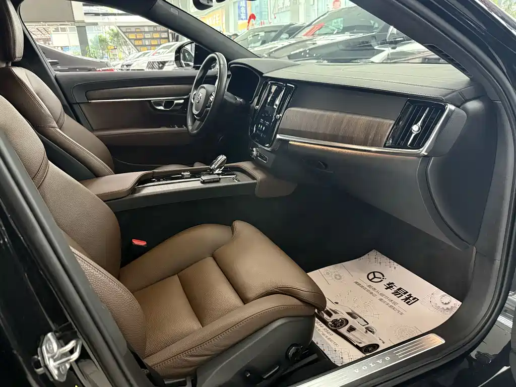 Volvo S90 2022 — фото 12