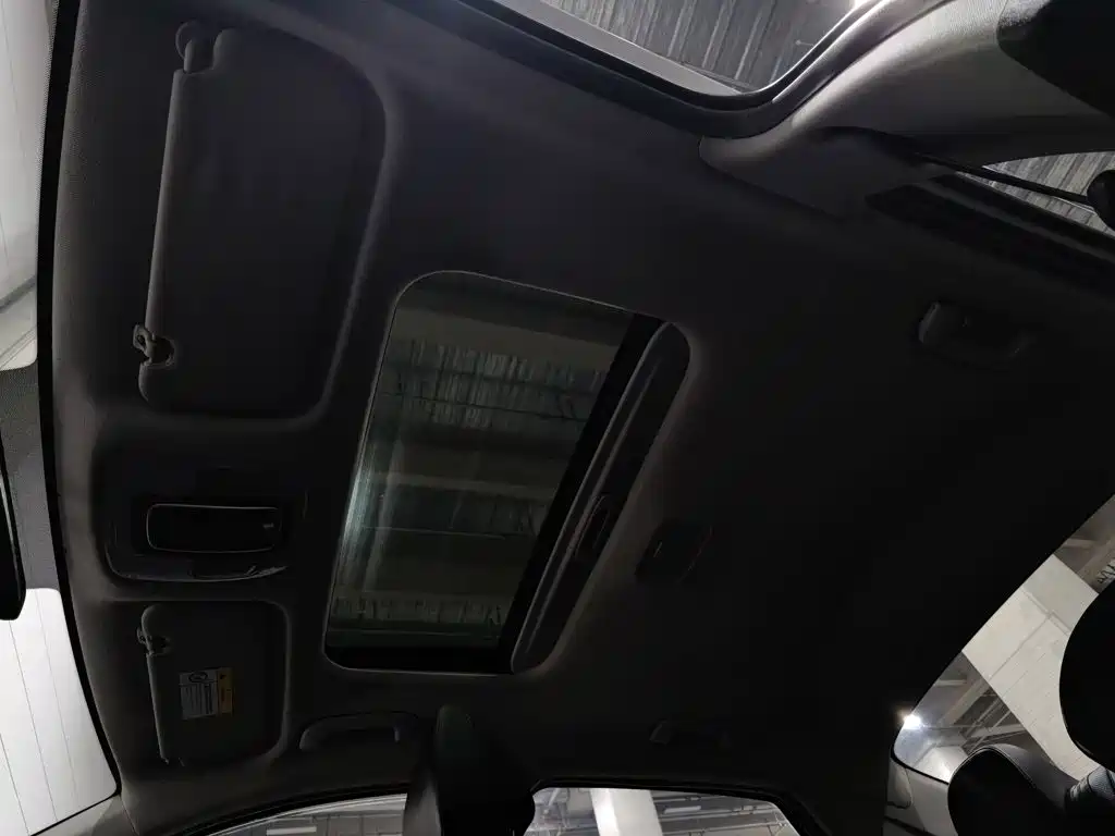 Hyundai Elantra 2020 — фото 14