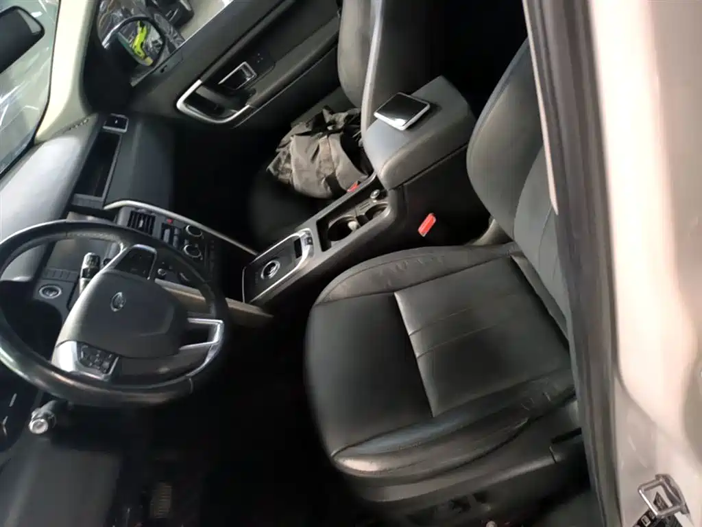 Land Rover Discovery Sport 2019 — фото 15