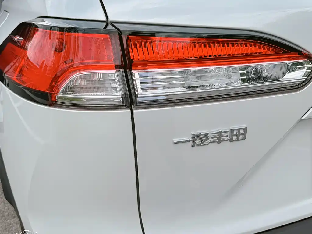 Toyota Corolla Cross 2024 — фото 12