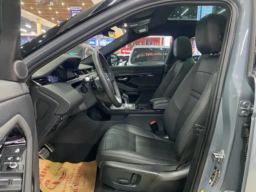 Land Rover Evoque 2021 — фото 4