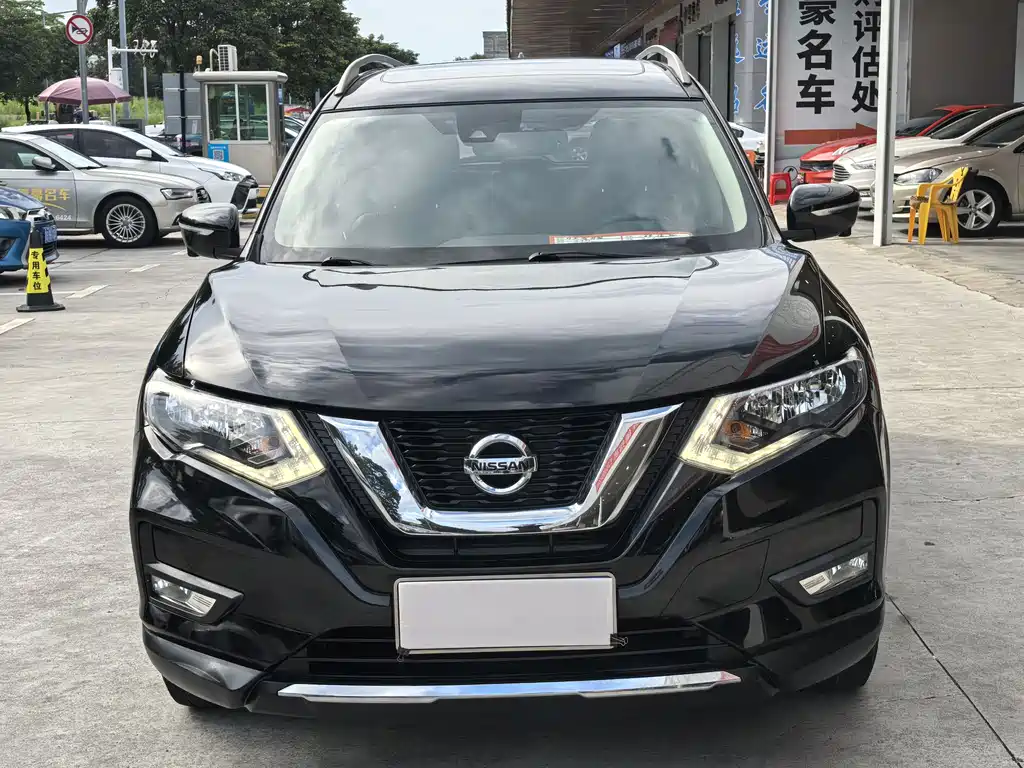 Nissan X-Trail 2018 — фото 2