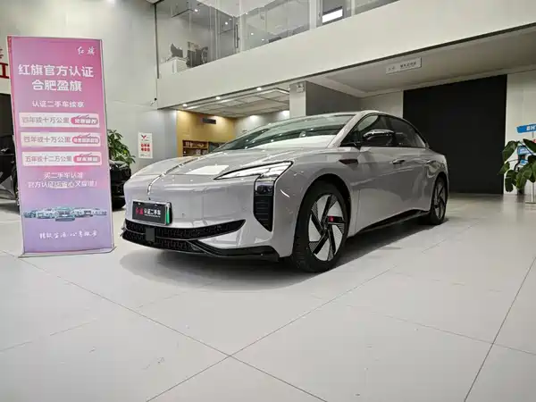 Hongqi EH7 2025