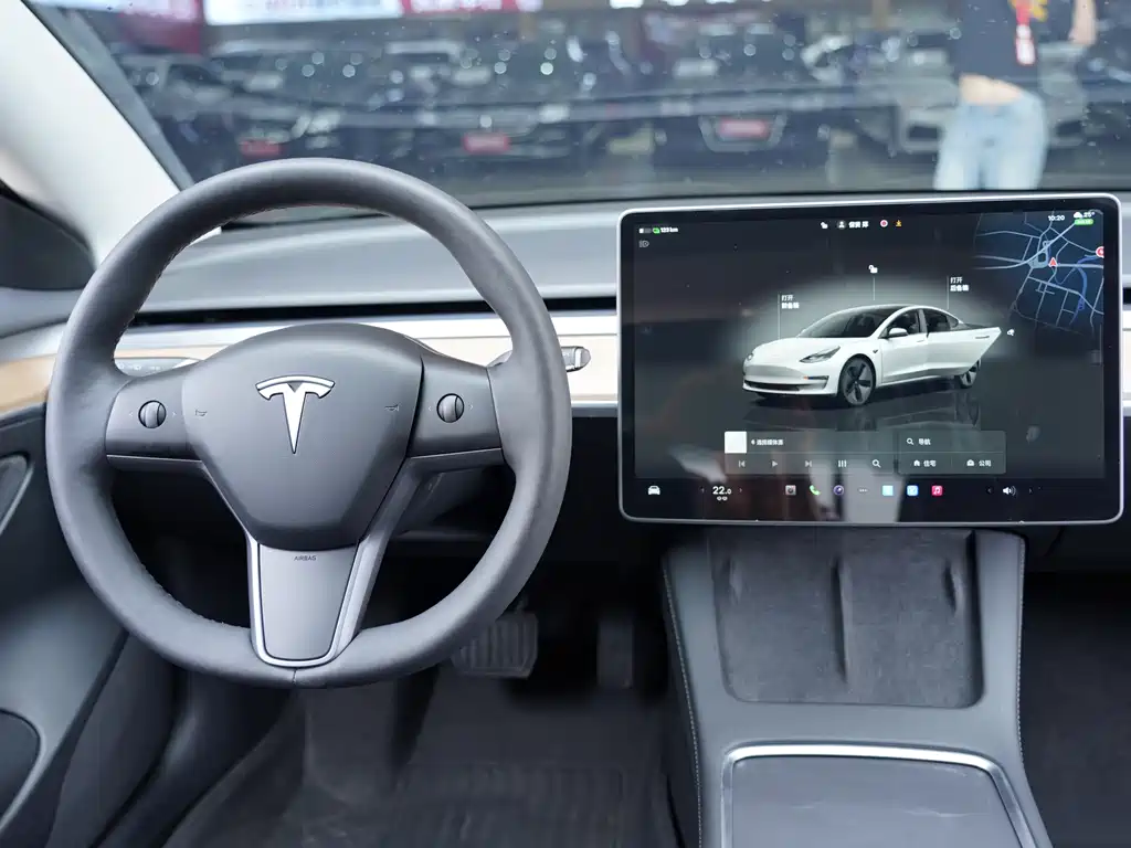 Tesla Model 3 2022 — фото 8
