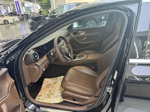 Mercedes-Benz E-Class 2021