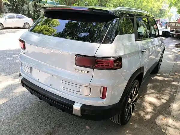 Geely ICON 2023