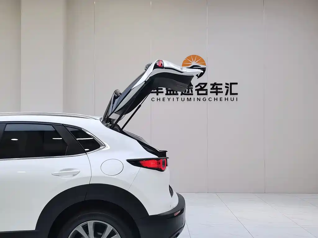 Mazda CX-30 2021 — фото 23