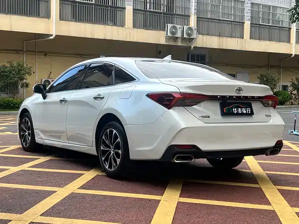 Toyota Avalon 2022