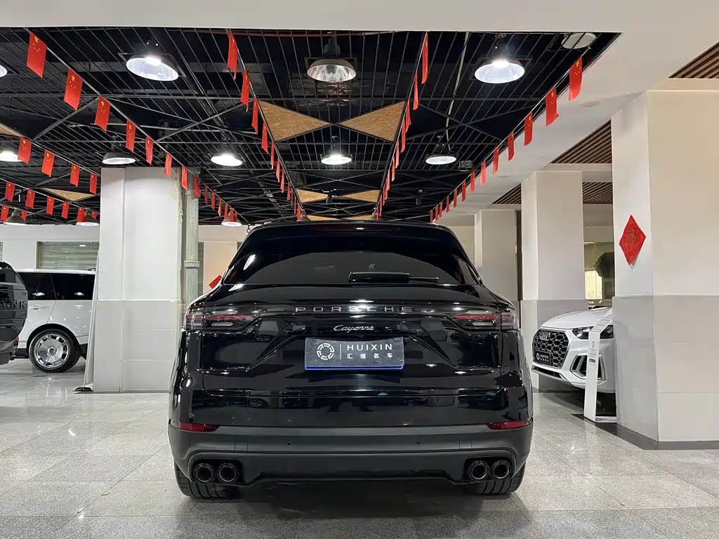 Porsche Cayenne 2022 — фото 15