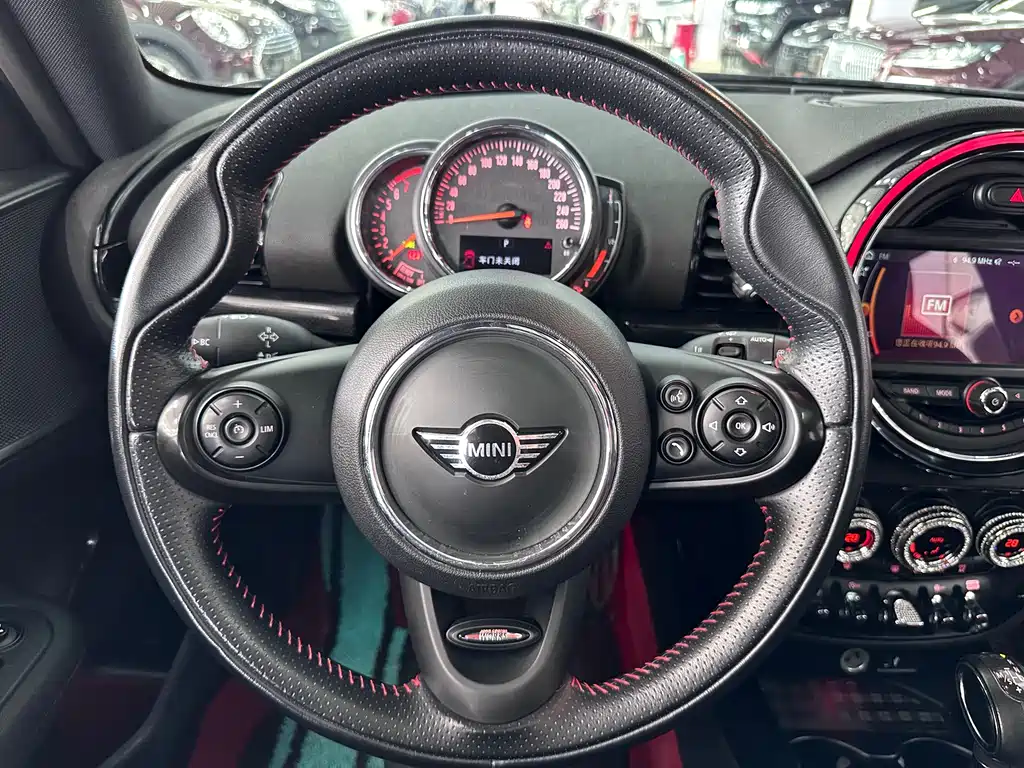 MINI Countryman 2019 — фото 10