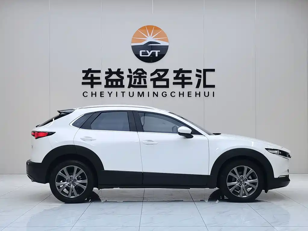 Mazda CX-30 2021 — фото 20