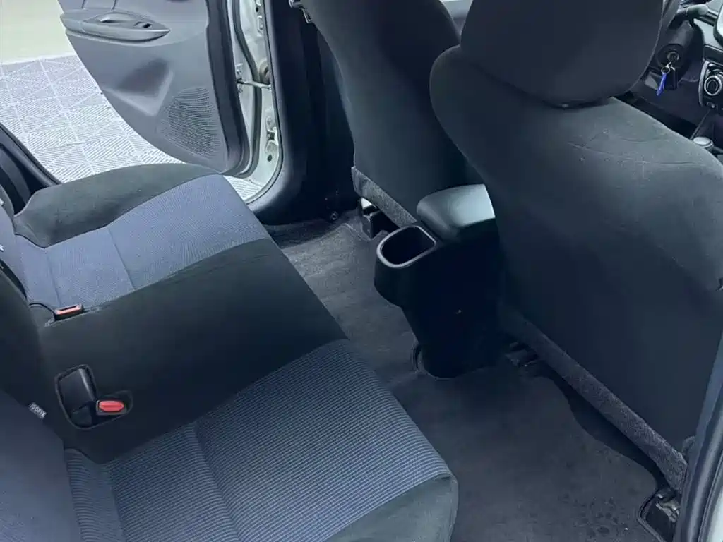Toyota Yaris L 2019