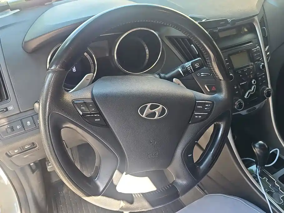 Hyundai Sonata 2012 — фото 15
