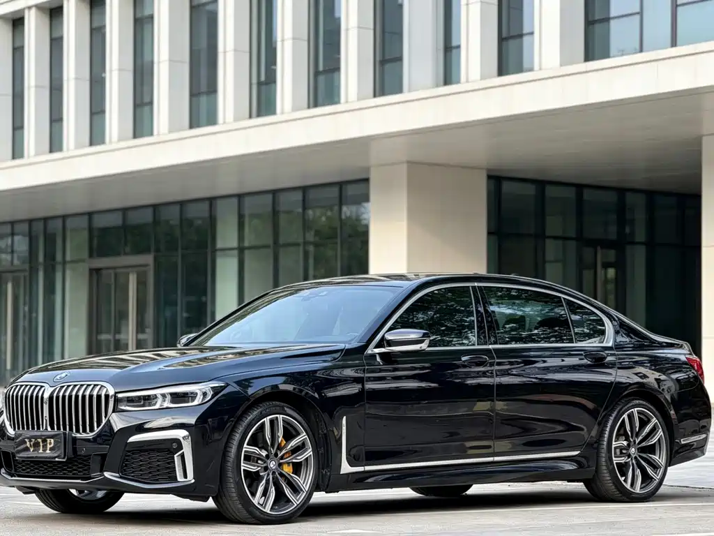 BMW 7 Series 2018 — фото 1
