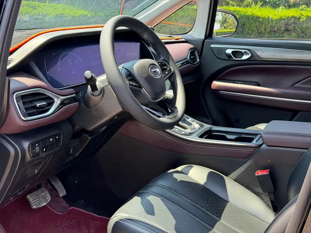 GAC Motor Trumpchi M6 2021 — фото 12