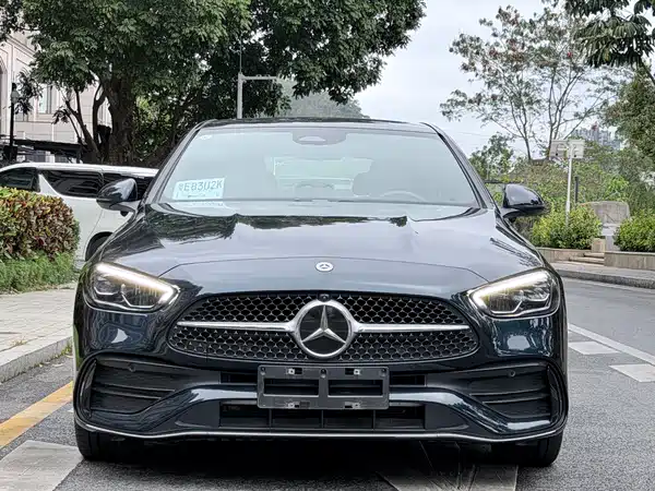 Mercedes-Benz C-Class 2024